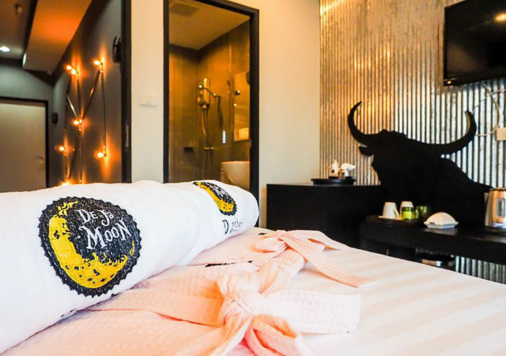 De Ja Moon Hostel Čiang Mai Exteriér fotografie